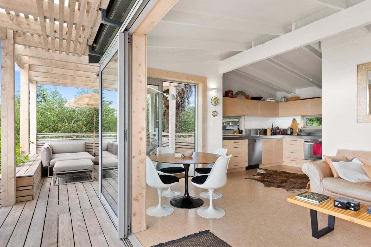 Palm Views - Stay Waiheke Palm Beach Buitenkant foto